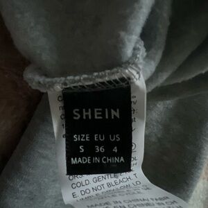 Cropped Chicago Basketball Hoodie